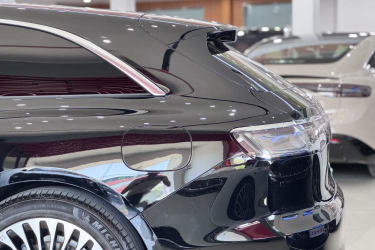 Used Hima S9T 2025 Model Pure Electric Four-Wheel-Drive Ultra