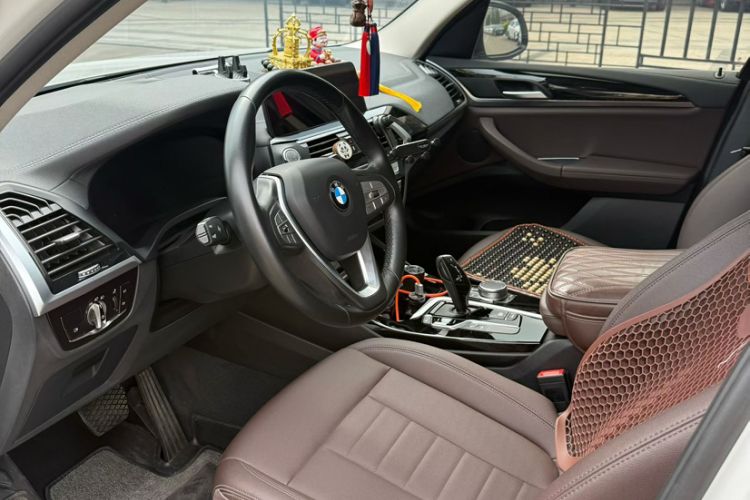 Used BMW X3 2020 xDrive25i Luxury Package Interior 1