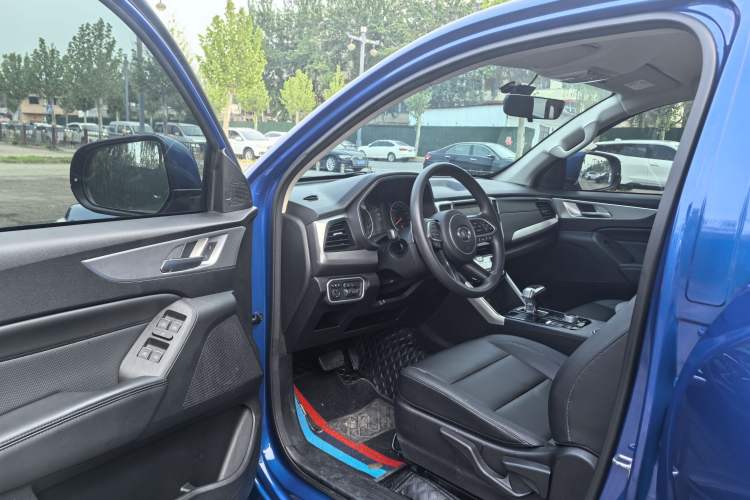 Used Great Wall Poer 2021 2.0T Commercial Version Automatic Diesel Two-Wheel Drive Elite Trim with Long Bed – GW4D20M Interior 2