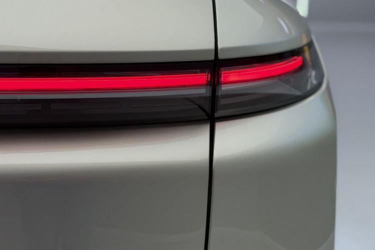 Used Li Auto L8 2023 Pro Model Exterior 2