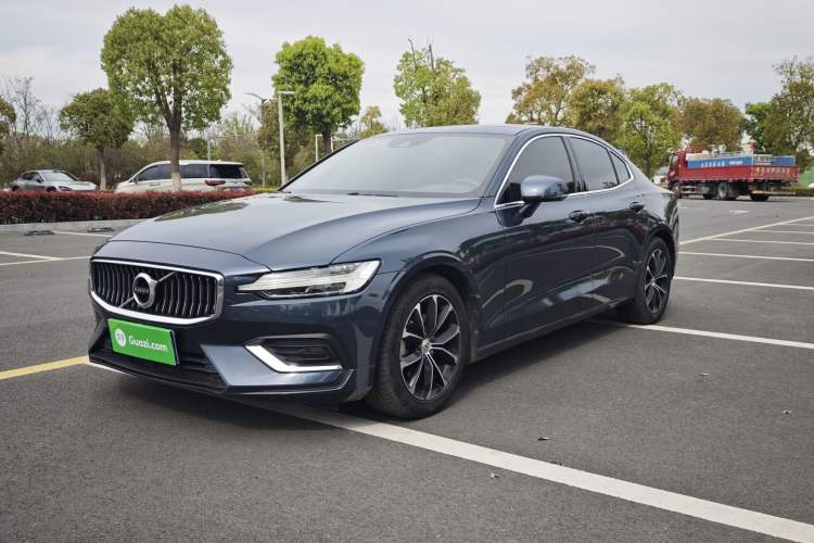 Used Volvo S60 2021 T4 Zhiyi Luxury Edition