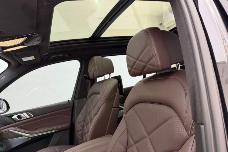 Used BMW X5 2022 Restyled xDrive 40Li M Sport Package Headliner