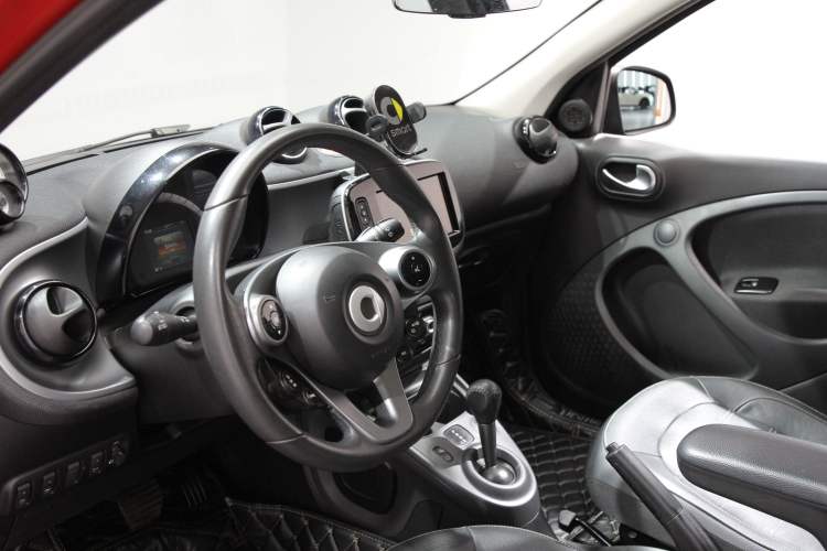 Used smart forfour 2016 0.9T 66 kW Pioneer Edition
