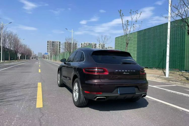 Used Porsche Macan 2017 Macan 2.0T Exterior 6