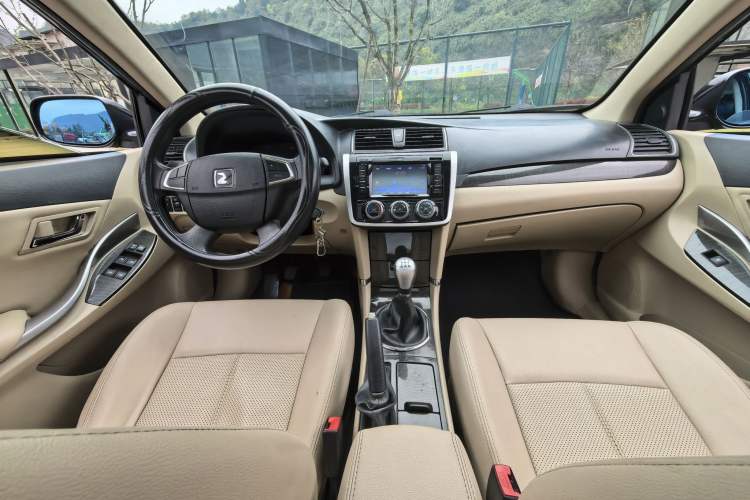 Used Zotye Z300 2016 1.5L Manual Luxury Model
