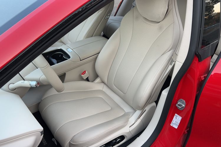 Used Hima Luxeed S7 2025 785 km Ultra