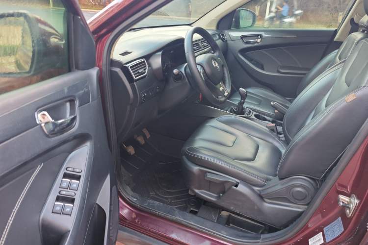 Used Dongfeng Fengon 580 2016 1.8L Manual Comfort Model
