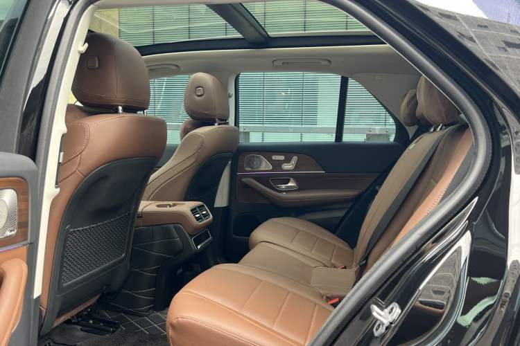 Used Mercedes-Benz GLE 2024 GLE 450 4MATIC Stylish Model
