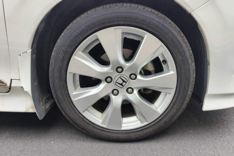 Used Honda Jade 2016 1.8L Automatic Comfort Elite Version 5 Seats Exterior 6