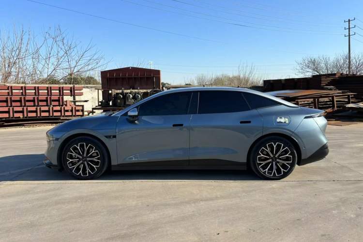 Used Zeekr 007 2024 Four-Wheel Drive Version 75 kWh Exterior 3