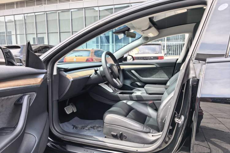 Used Tesla Model 3 2022 Rear-Wheel-Drive Version