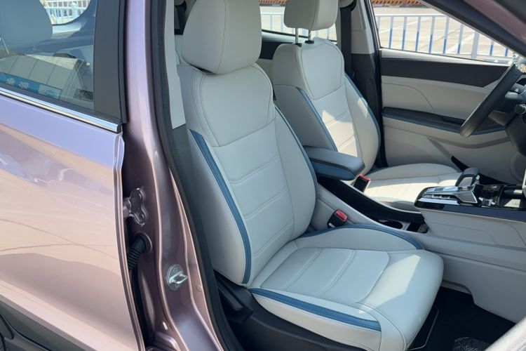 Used BYD Yuan Pro 2023 401KM Luxury Version Right Front Seat