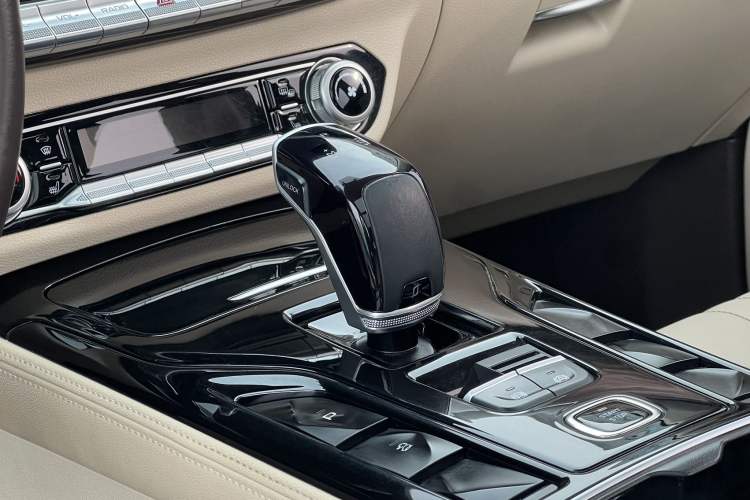 Used Bestune T77 2021 PRO 280 TID Automatic Luxury Model Interior 9