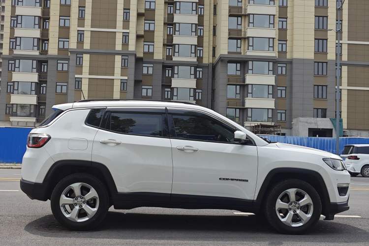 Used Jeep Compass 2019 220T Automatic Enjoyment Version Exterior 8