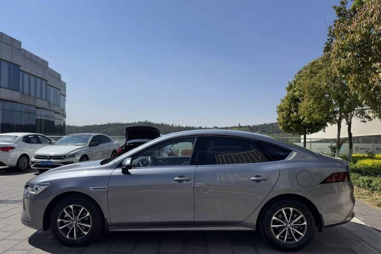 Used BYD Qin PLUS 2024 HONOR Edition DM-i 55KM Leading Model
