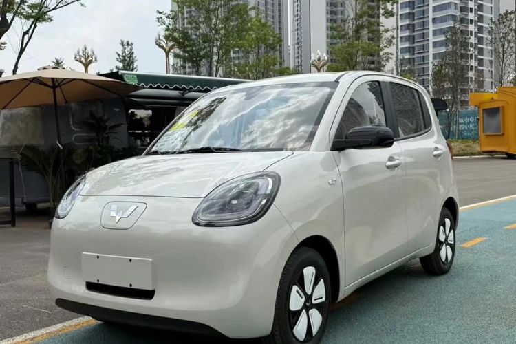 Used Wuling Hongguang MINIEV 2025 Four-Door Version Advanced Edition