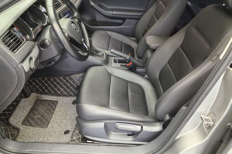 Used Volkswagen Sagitar 2018 1.6L Automatic Comfort Model Exterior 7