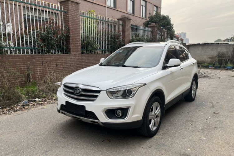 Used Bestune X80 2015 2.0L Automatic Comfort Anniversary Edition