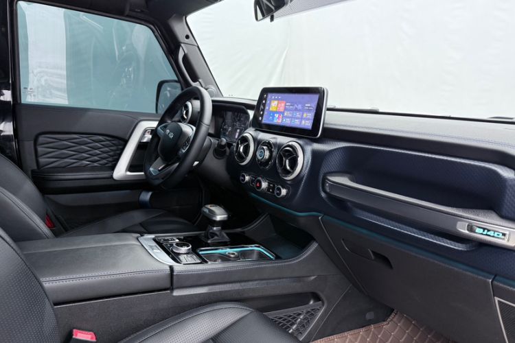 Used BAIC Off-Road BJ40 2024 2.0T Urban Hunter Honor Edition Interior 8