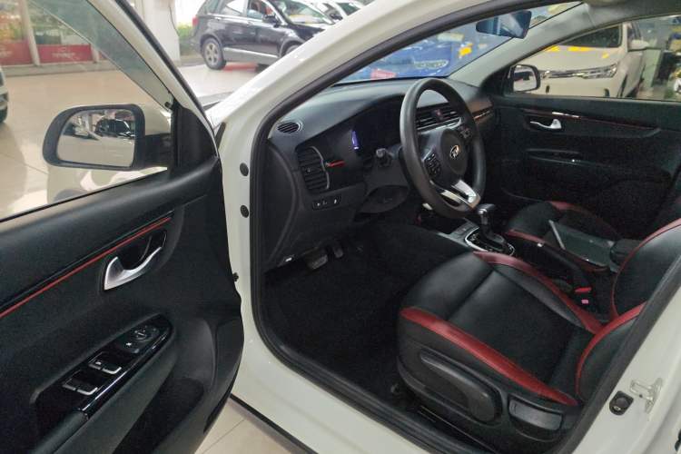 Used Kia KX Cross 2017 1.4L AT GLS