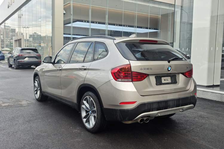 Used BMW X1 2015 sDrive18i Leading Edition
