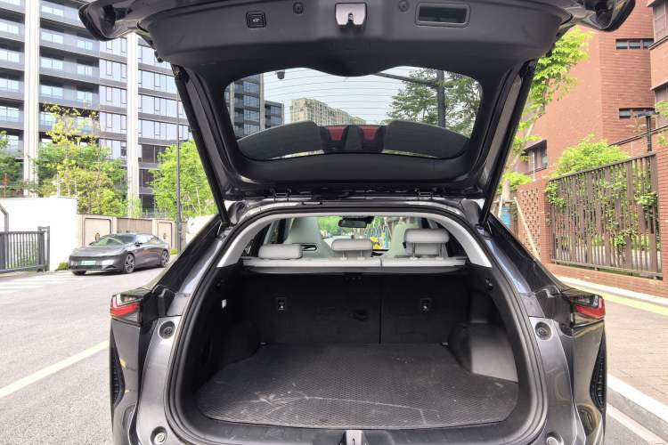 Used CHANGAN OSHAN Z6 New Energy 2022 Blue Whale iDD 150KM Flagship PLUS Smart Parking Edition