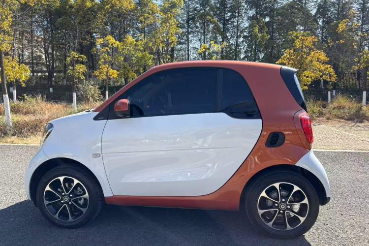 Used smart fortwo 2015 1.0L 52 kW Hardtop Passion Edition