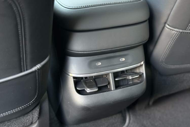 Used Zeekr 007 2025 Rear-Drive Intelligent Driving Version 75 kWh
