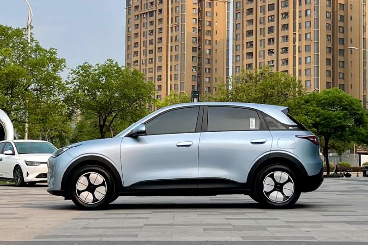 Used Geely Galaxy Geome 2025 310km Youth Edition Exterior 5