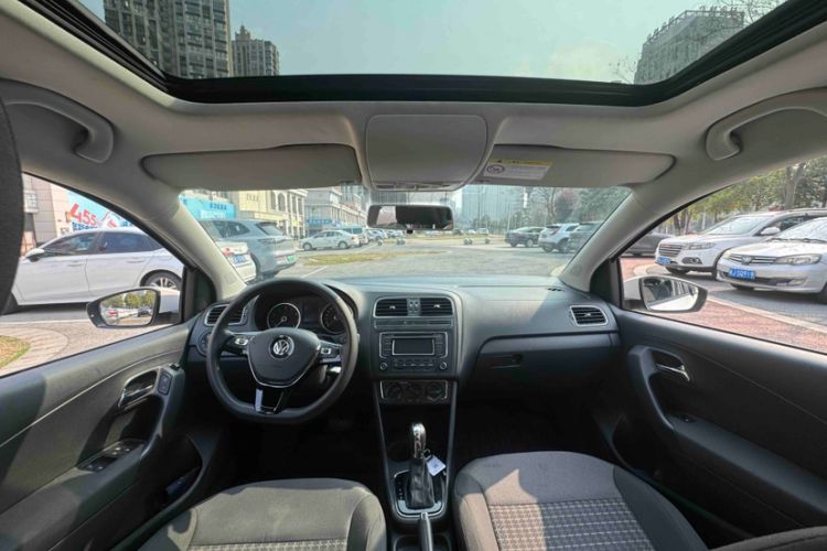 Used Volkswagen Polo 2016 1.6L Automatic Comfort Model