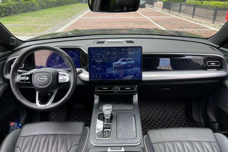 Used GAC Trumpchi GS8 2022 Flagship Series 2.0 TGDI Four-Wheel Drive Luxury Smart Connectivity Version (7 Seats)