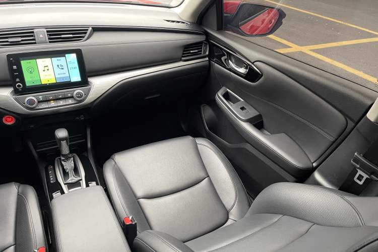 Used Honda Envix 2022 180TURBO CVT Comfort Version
