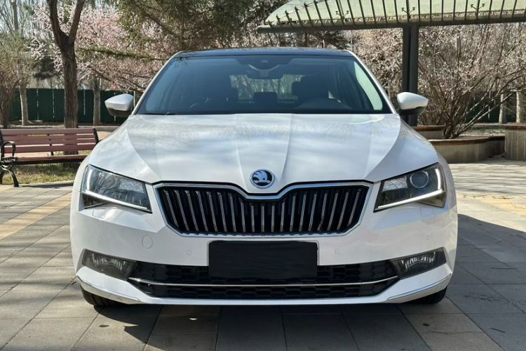 Used Skoda Superb 2018 TSI330 DSG Luxury Edition China VI Standard Exterior 1