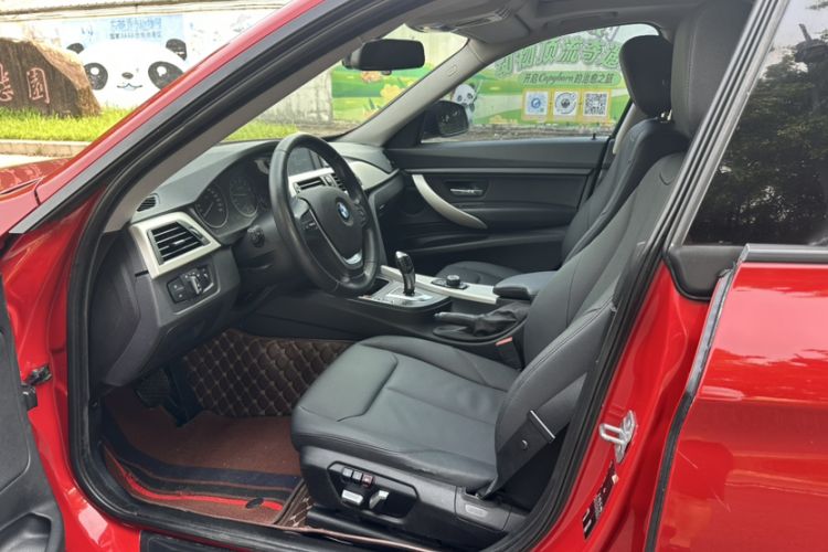 Used BMW 3 Series GT 2014 320i Leading Model
