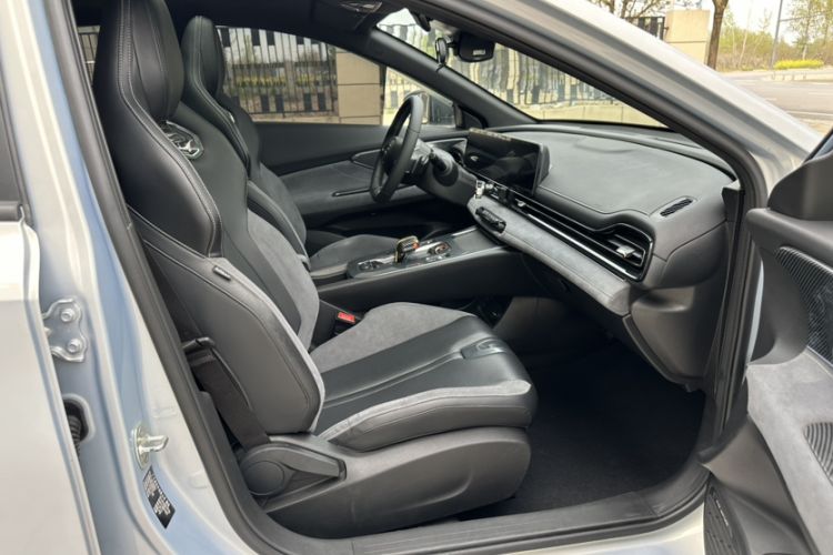 Used GAC Trumpchi EMPOW 2023 400T Automatic R PRO
