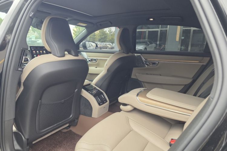 Used Volvo S90 2026 B5 Zhiya Luxury Edition