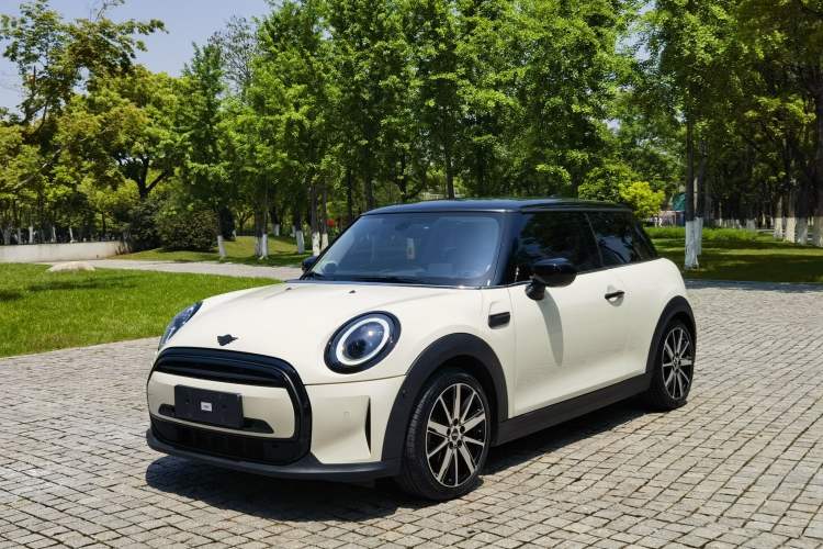 Used MINI 2023 1.5T COOPER Artist