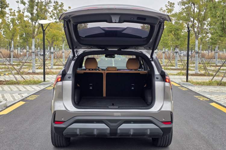 Used Geely Galaxy L7 2025 EM-i 115km Exploration+ Edition