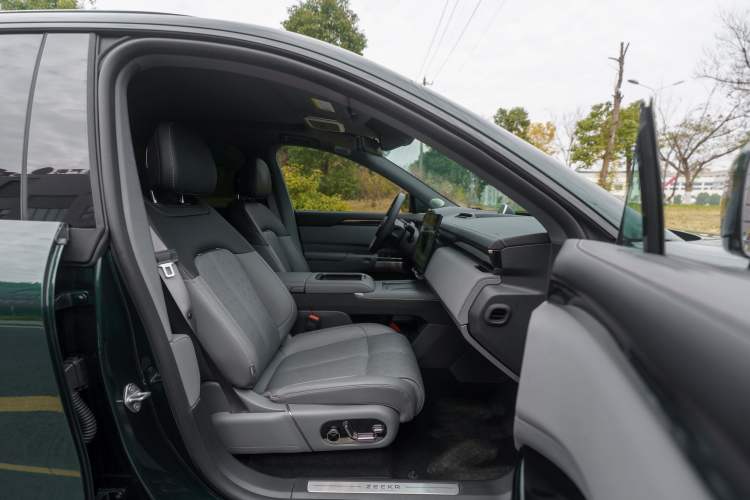 Used Zeekr 7X 2025 75 kWh Rear-Wheel Drive Intelligent Driving Version