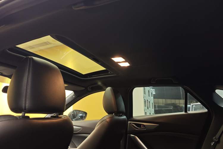 Used Mazda CX-4 2016 2.5L Automatic 4x4 Sky Blue Passion Edition
