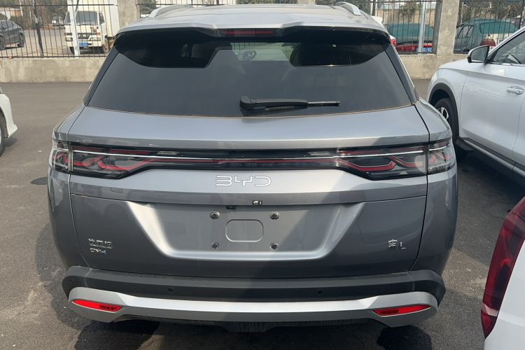 Used BYD Song L DM-i 2024 112 km Leading Edition
