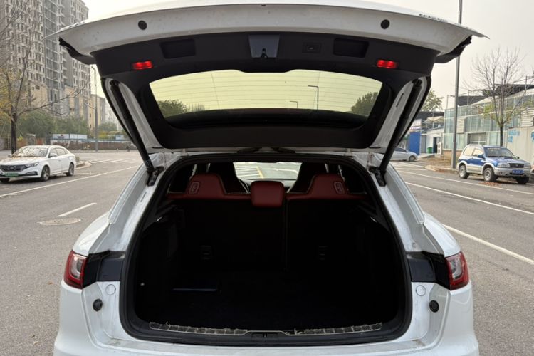 Used SERES SF5 2021 Four-Wheel Drive Freedom Expedition Edition
