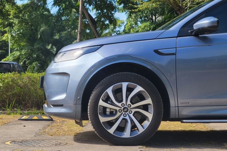 Used Land Rover Discovery Sport New Energy 2021 P300e Performance Tech Edition Exterior 2