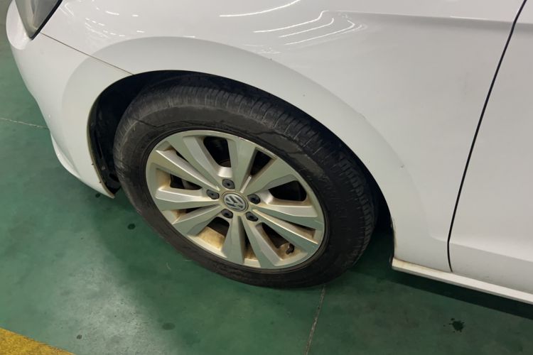 Used Volkswagen Golf Sportsvan 2018 2nd Anniversary Edition 230TSI Automatic Trendy Version Exterior 2