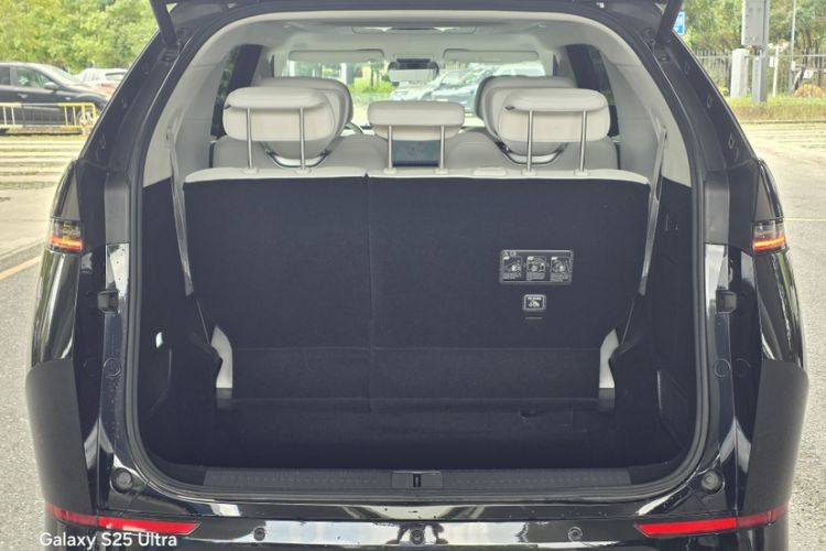 Used XPeng X9 2024 702 Ultra-Long Range Max Trunk