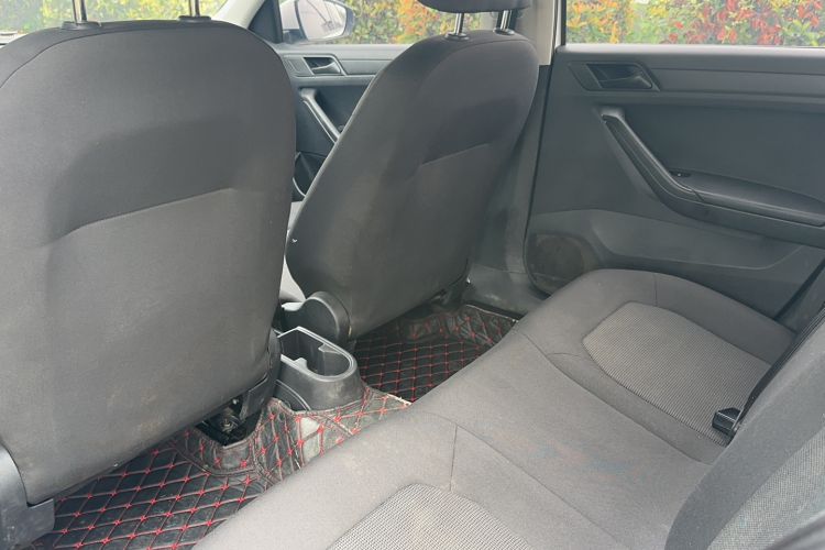 Used Volkswagen Jetta 2017 1.5L Manual Fashion Edition