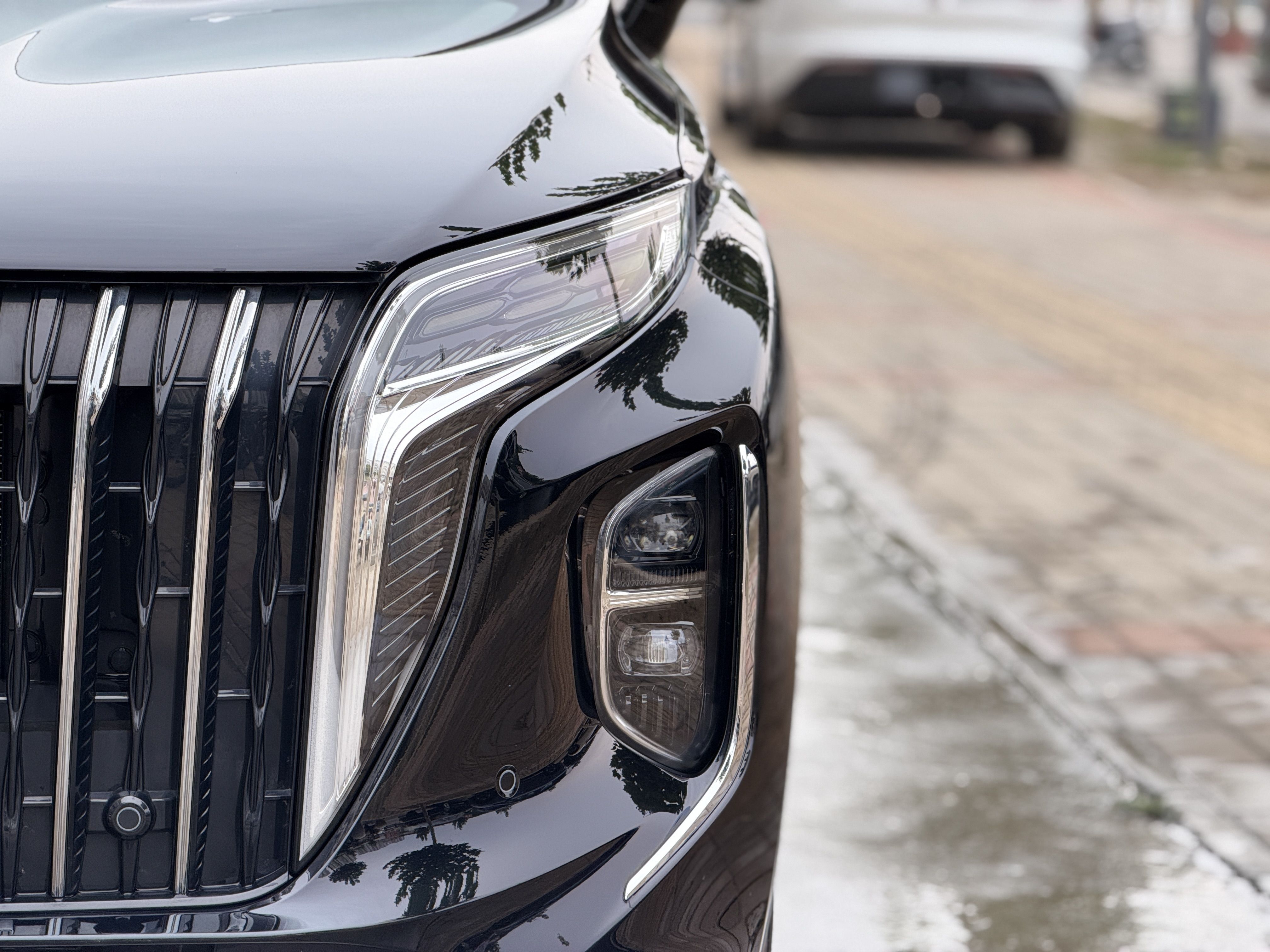 Hongqi HS7 PHEV 2024 2.0T PHEV Four-Wheel Drive Flagship Edition 7 Seats — снимка 8