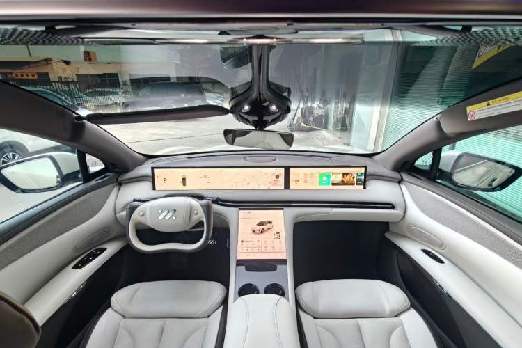 Used IM LS7 2023 90 kWh Elite Rear-Drive Version