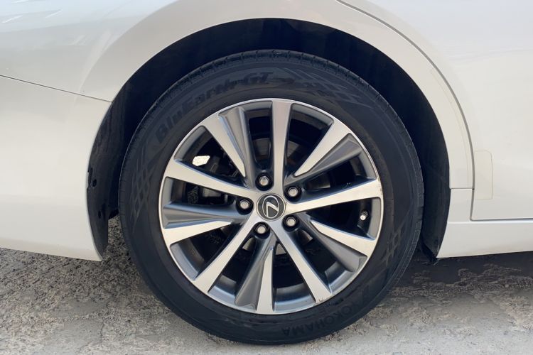 Used Lexus ES 2018 200 Excellence Edition China V Standard Exterior 10