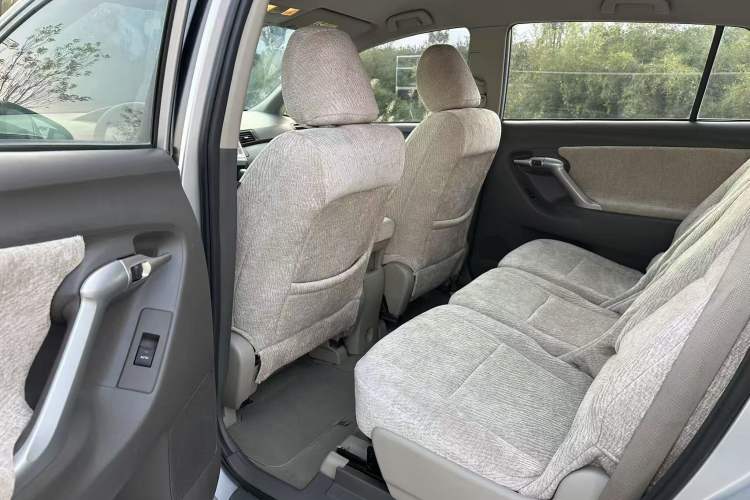 Used Toyota Verso 2014 Starlight 180E CVT Elite Edition
